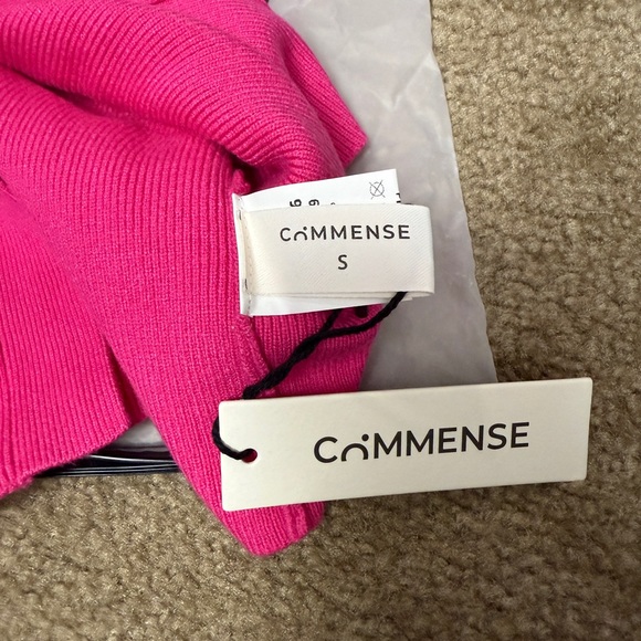Commense Pink V-Neck Buttoned Detail Sweater Vest - Picture 7 of 9